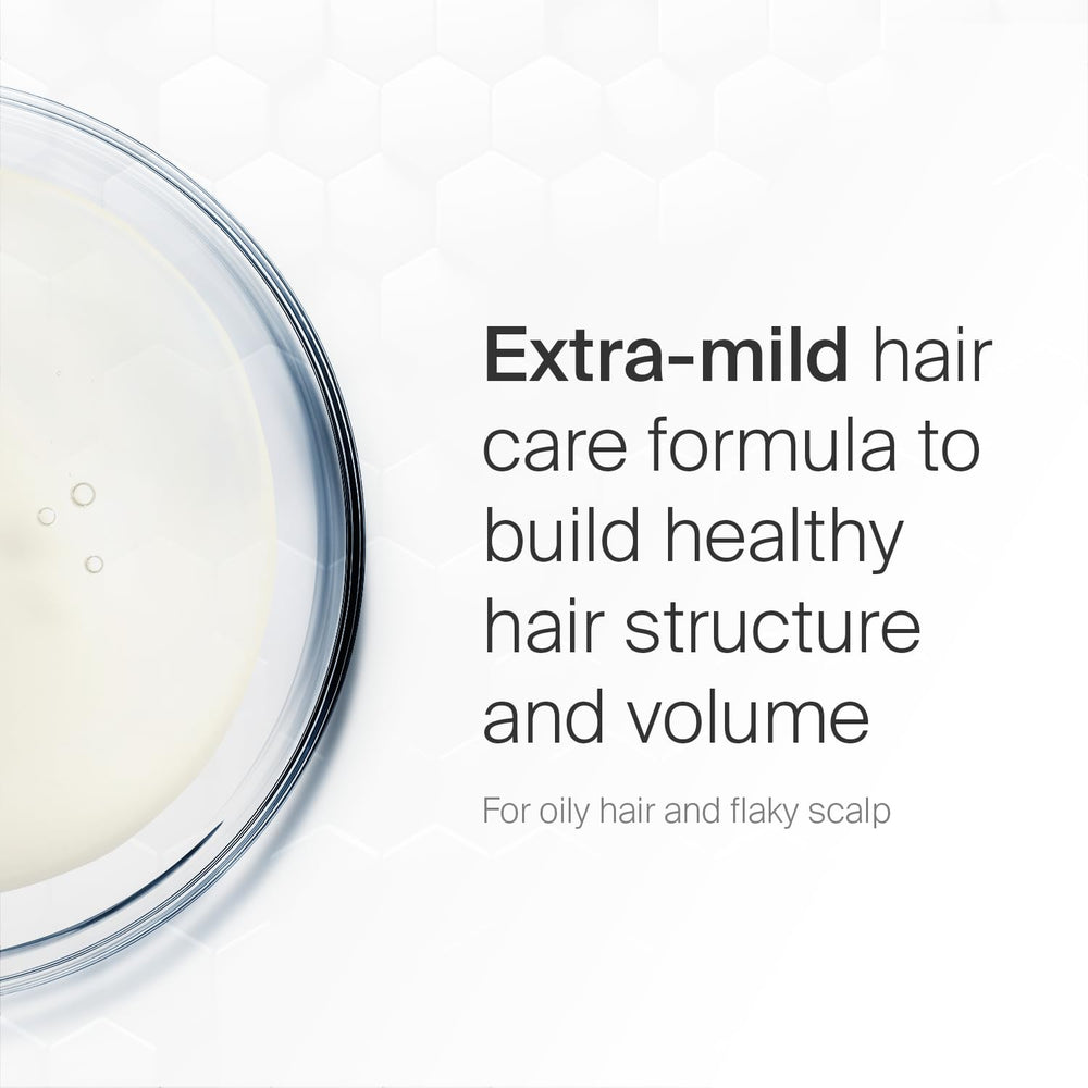 SEBAMED Scalp Balancing Shampoo wet hair application shows even scalp distribution.