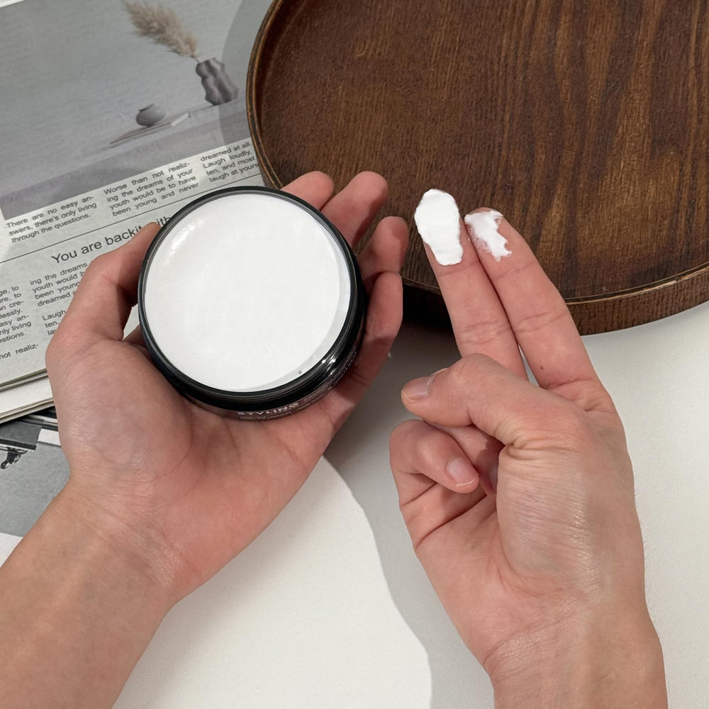 Selthoo pomade water-soluble removal shown without greasy residue.