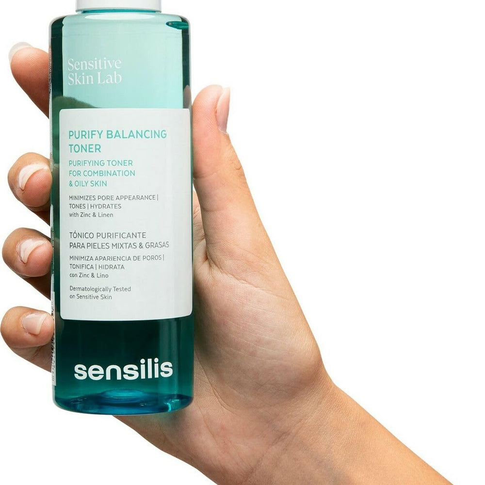 Sensilis Purify Balancing Toner application showing balanced skin and a matte feel