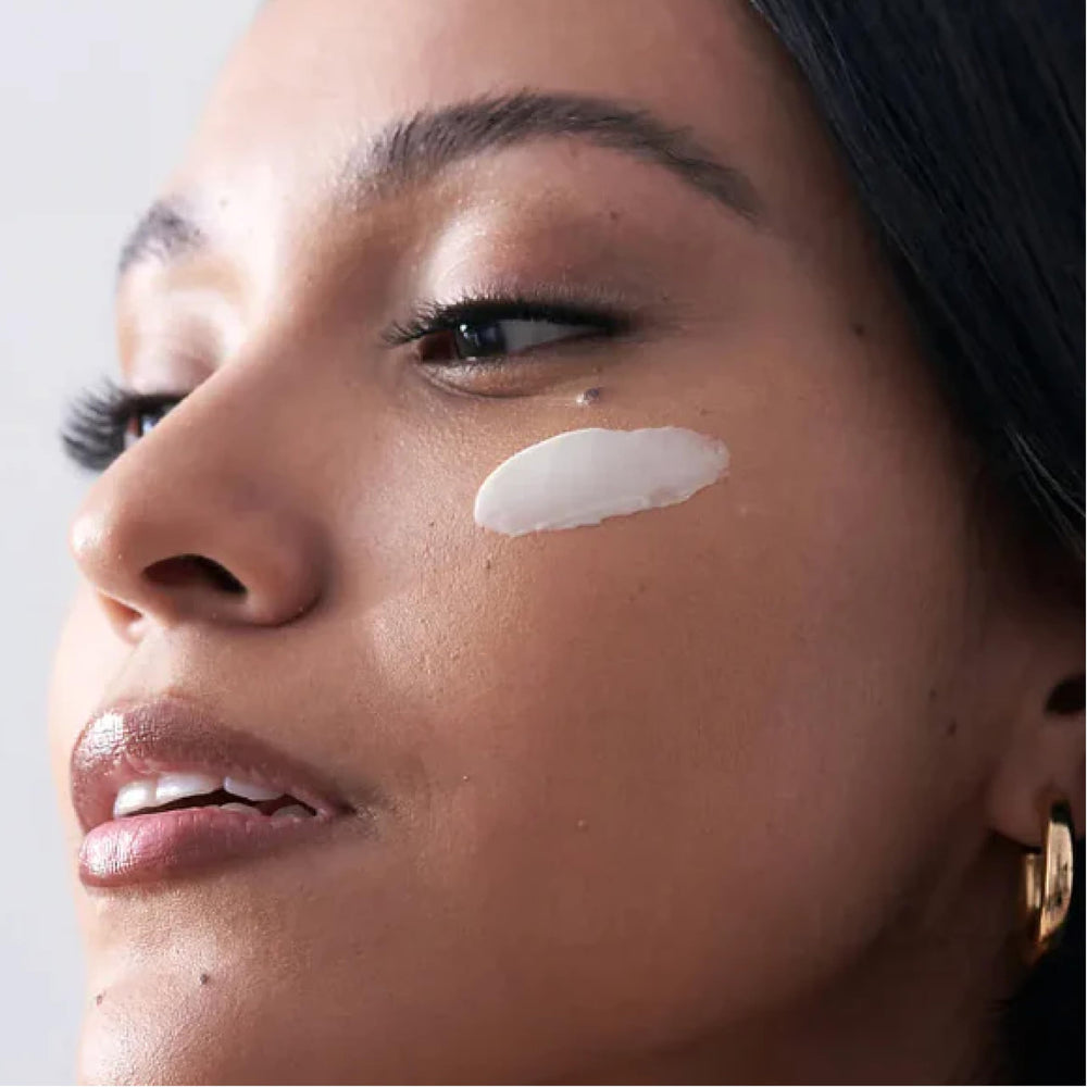 Rinsing cleanser leaves skin refreshed and balanced