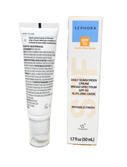 Sephora Collection Daily Sunscreen Cream SPF 30 pump enables quick, lightweight sun protection.