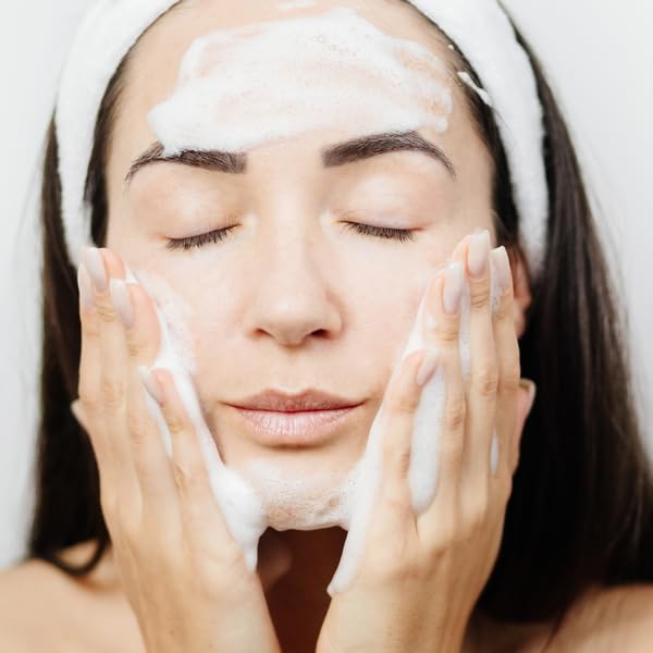 Serious Skincare A-Wash Retinol Cleanser foaming action for deep cleansing.