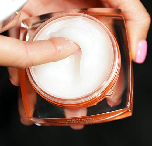 Ideal for curly hair styling and enhanced moisture retention.