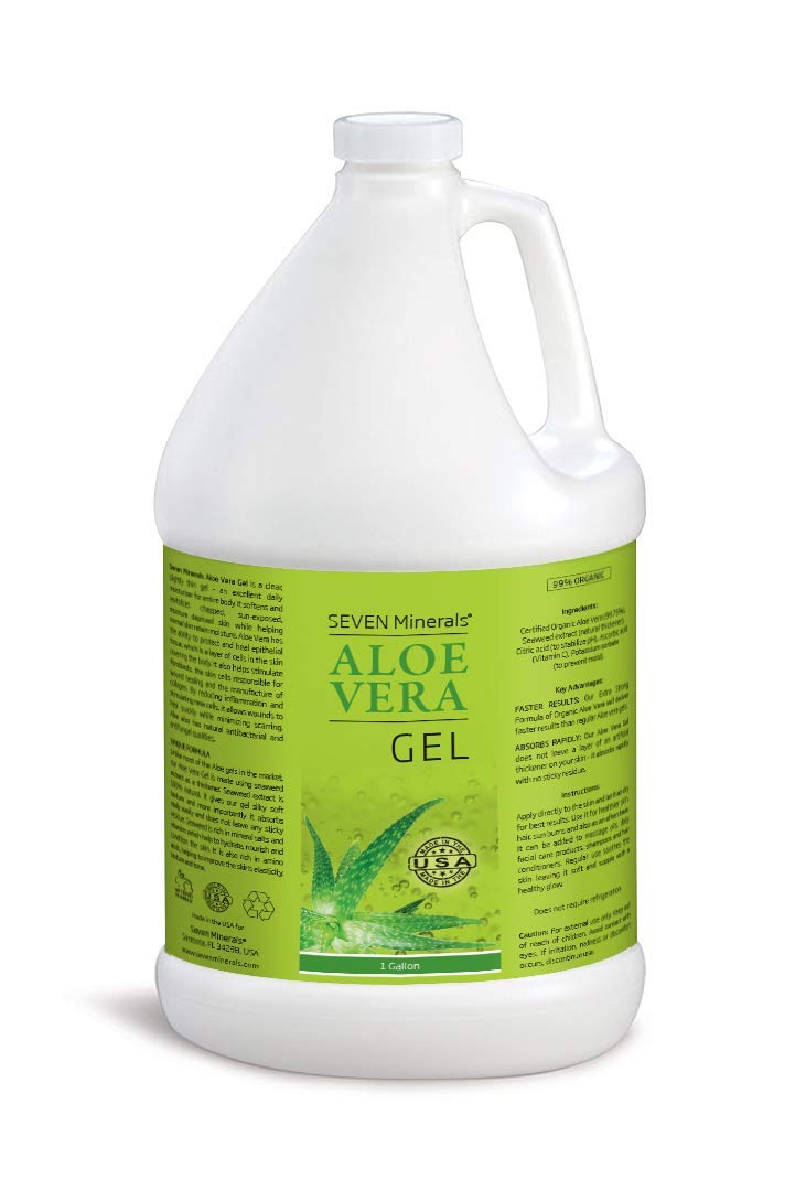 Seven Minerals Aloe Gel bottle pour for quick, on-the-go hydration.