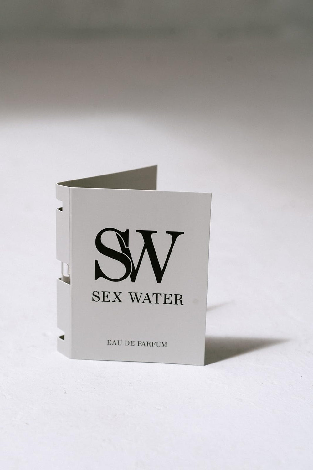 Sex Water atomizer delivers a smooth, even mist