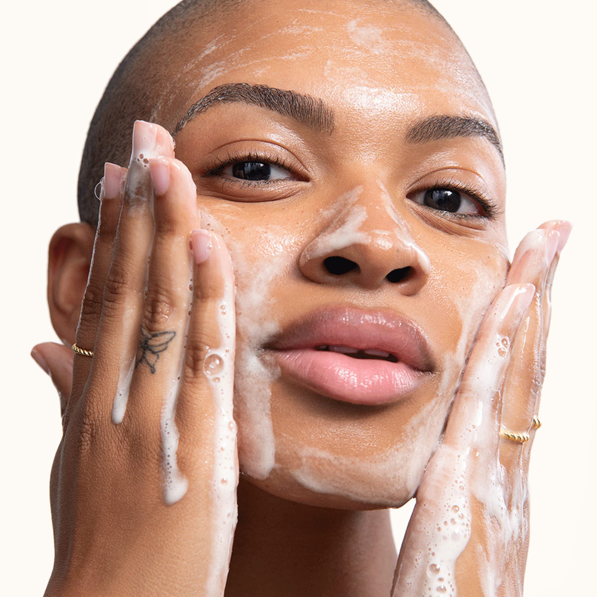 SHANI DARDEN Daily Cleansing Serum close-up texture for a silky cleanse.