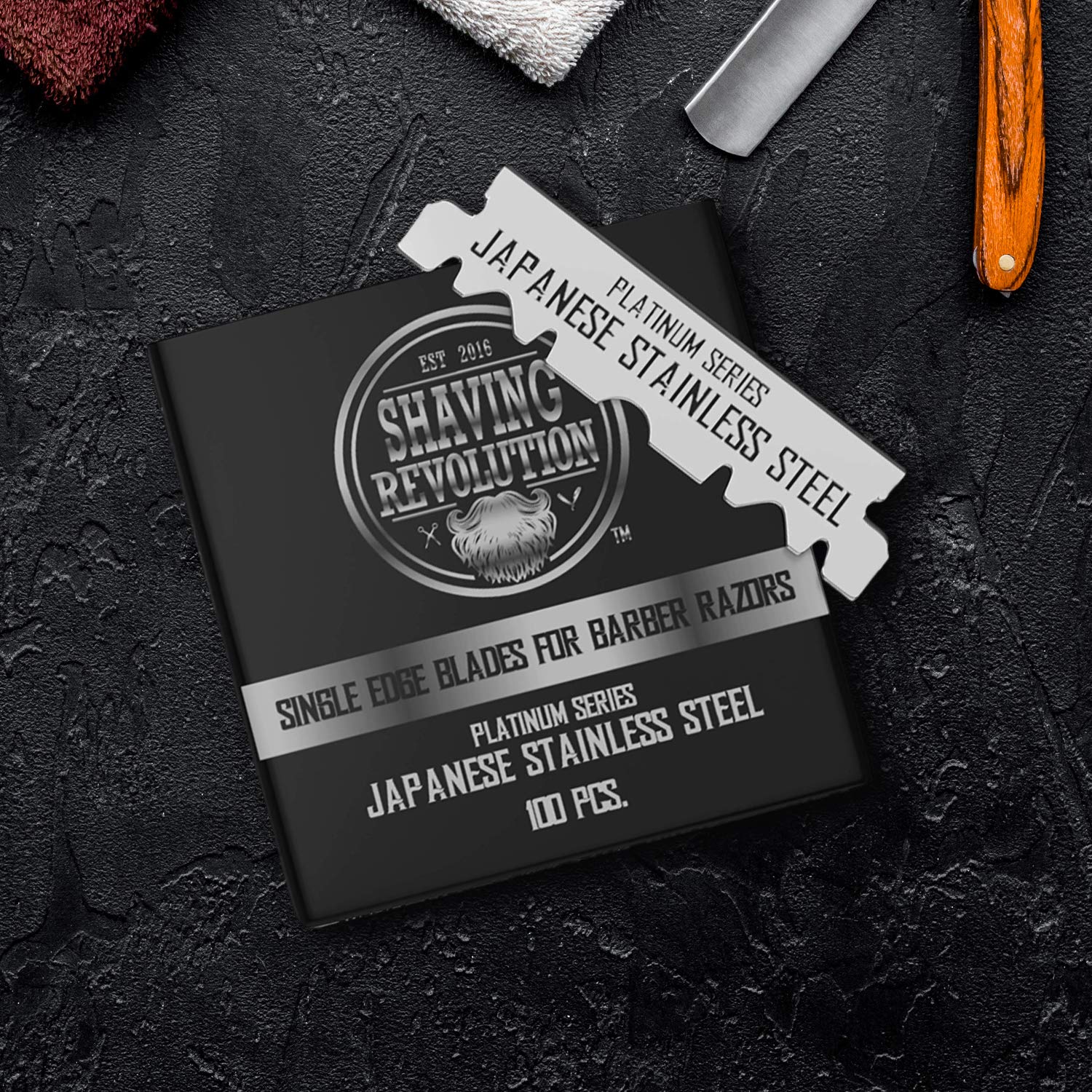 SHAVING REVOLUTION edge detail showcasing sharpness for a precise shave.