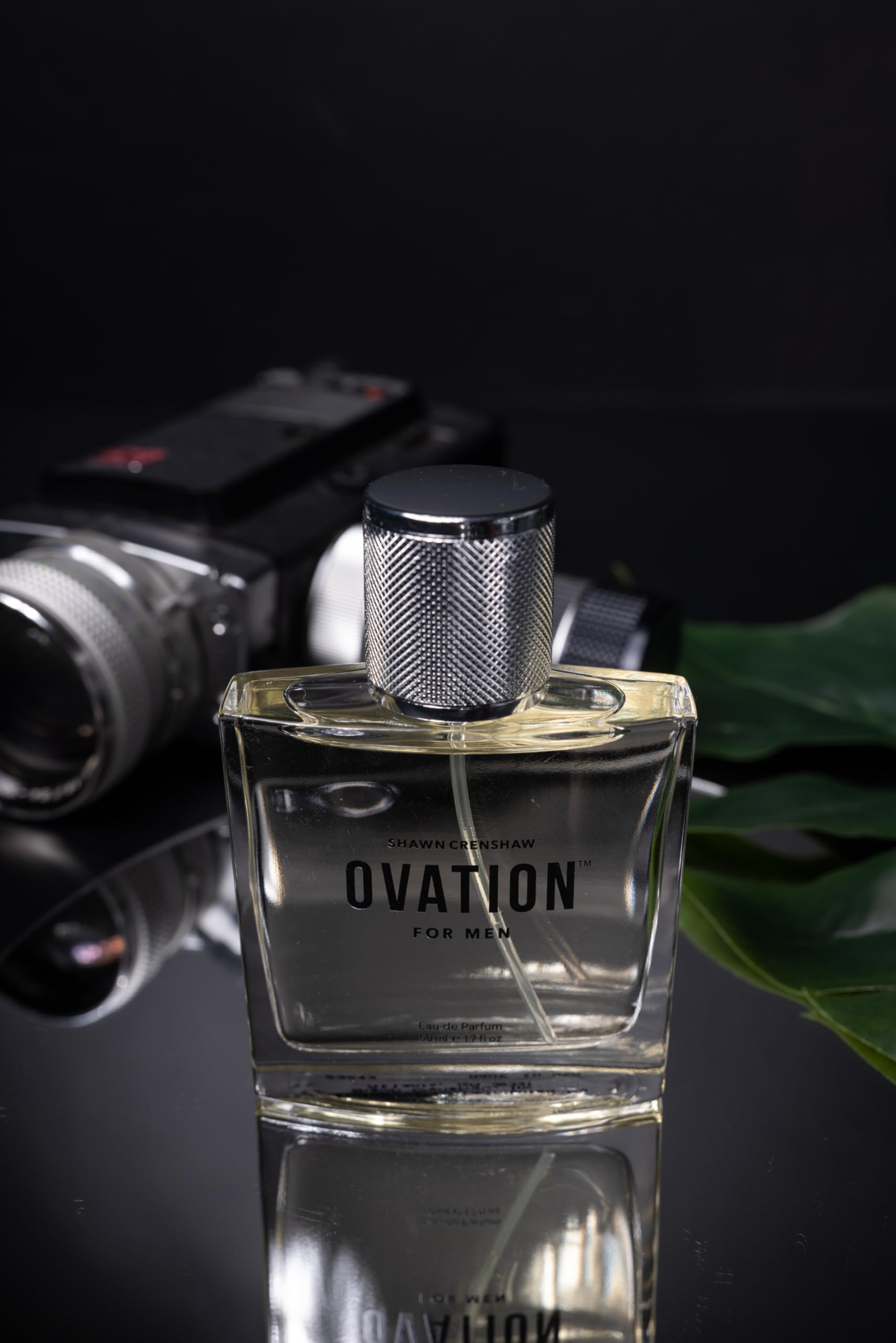 Shawn Crenshaw Ovation bottom notes visual, warm amber and vetiver for lasting warmth