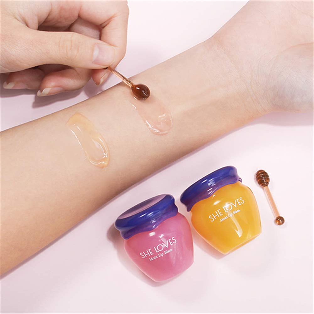 SHE LOVES lip mask base before lipstick for smoother application