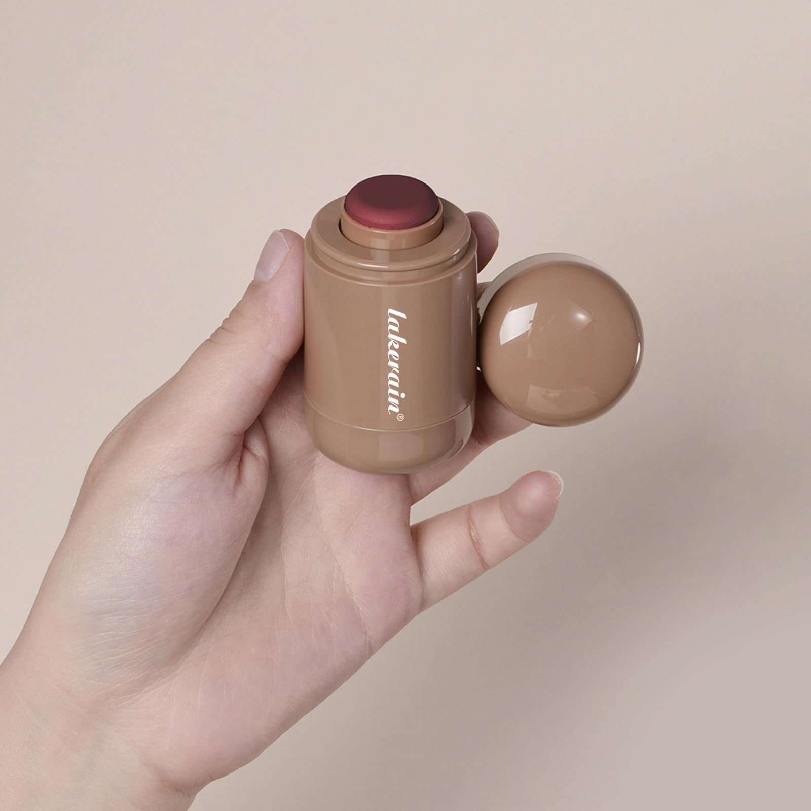 Natural shade flatters all skin tones for effortless everyday glow.