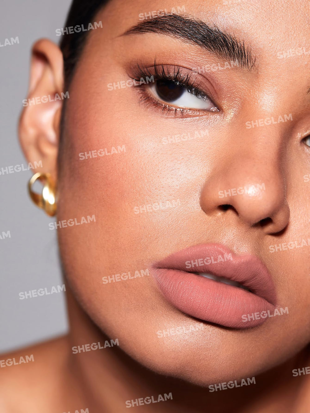 SHEGLAM Lip Liner mousse texture seen gliding smoothly on lips