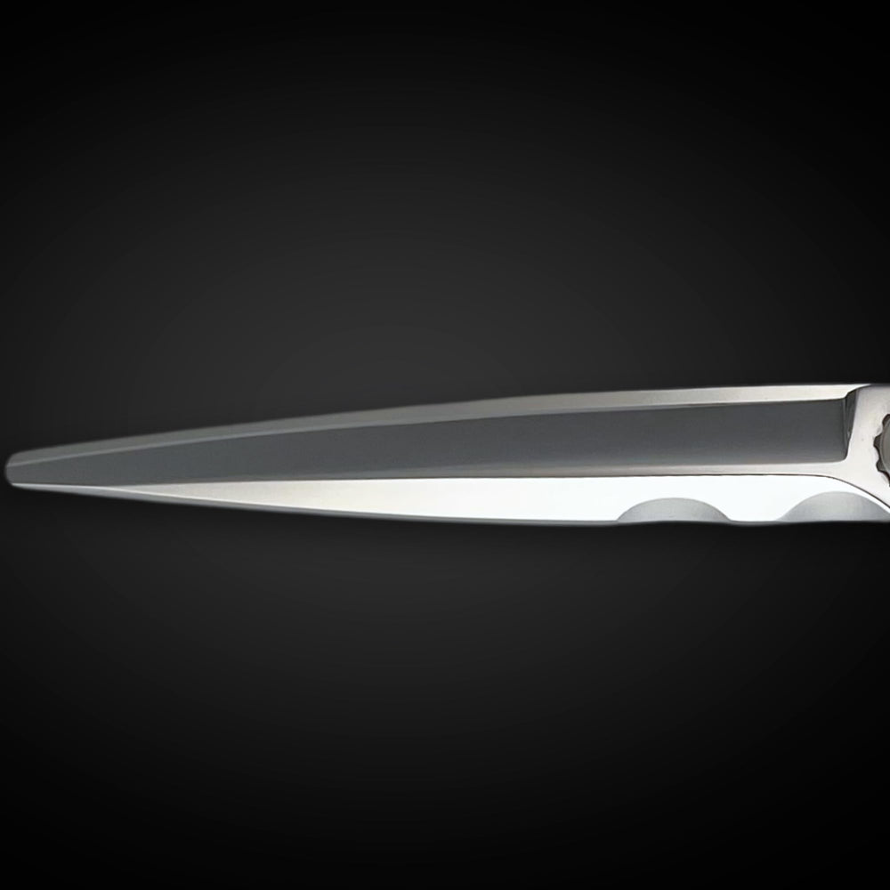 Shihan Shears Legacy six-point-eight-inch blades enable versatile, controlled styling.