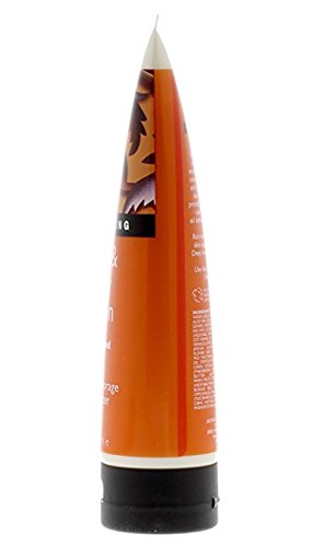 ShiKai Sandalwood Lotion texture reveal shows fast-absorbing moisture without a greasy feel.