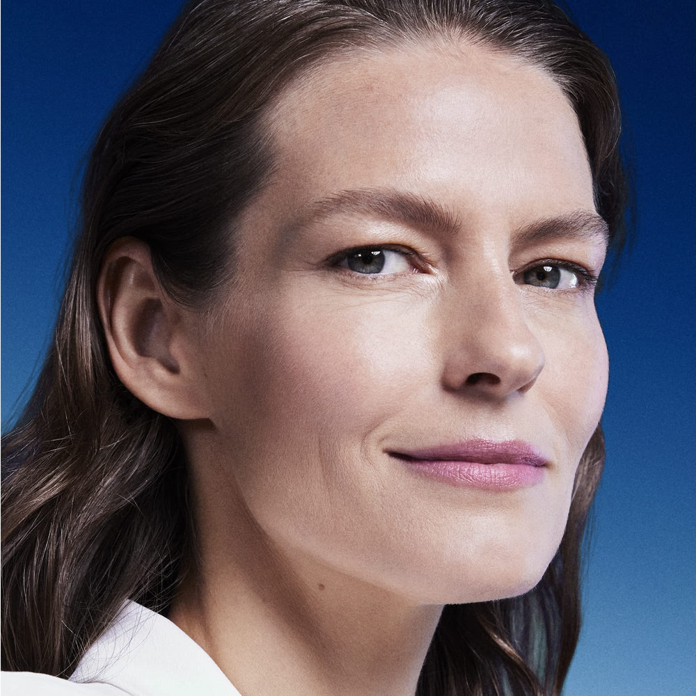 Shiseido Bio-Performance Hyaluronic acid molecules image highlighting deep penetration.