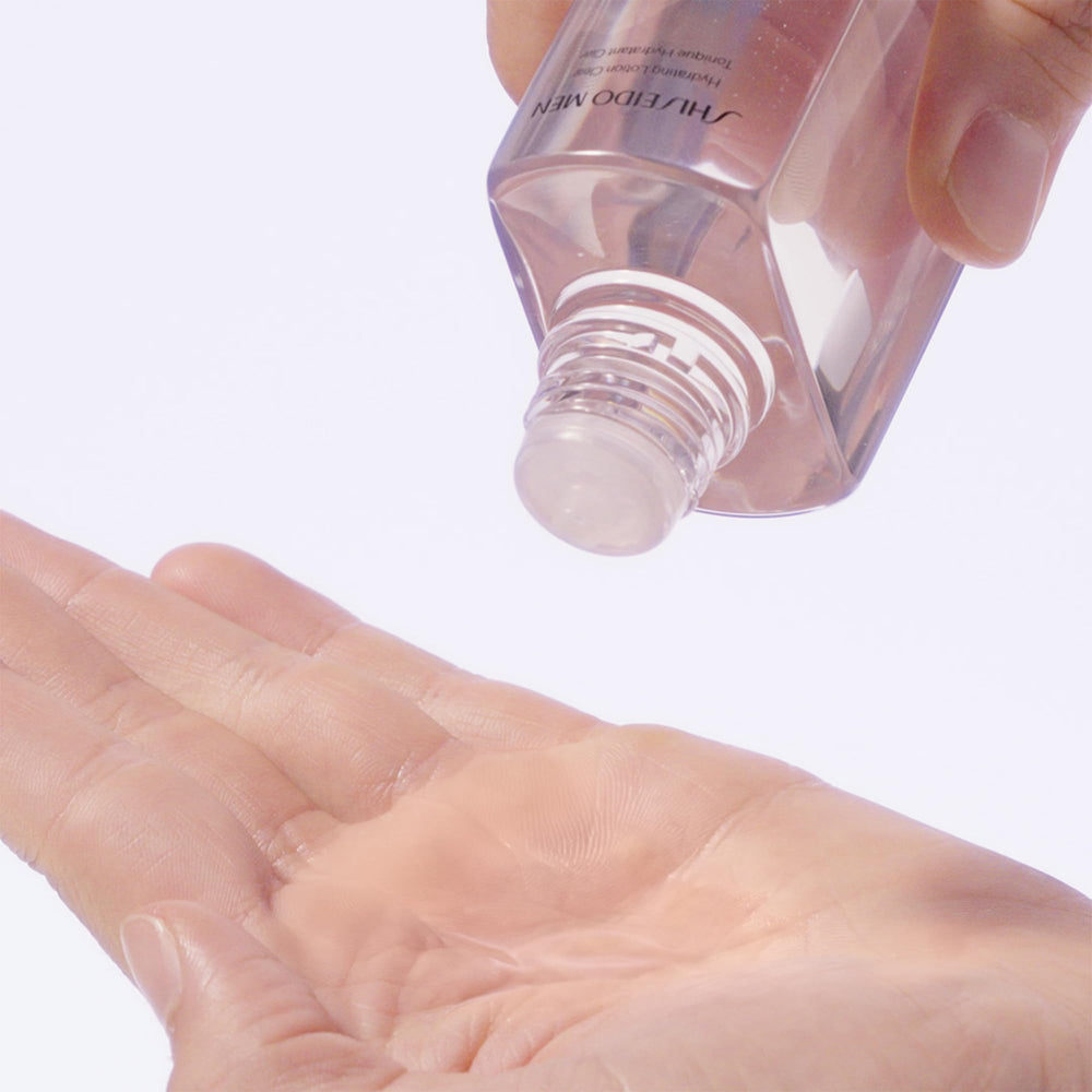 Shiseido Men Hydrating Lotion Clear watery texture highlights light, non-greasy hydration.