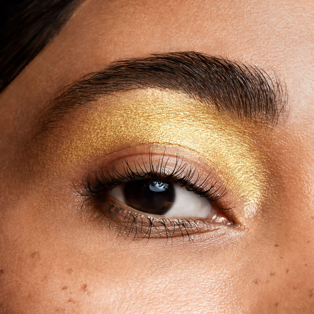 Shiseido POP Powder Gel Eye Shadow Kan-Kan Gold 13 packaging ideal for on-the-go, travel-ready color