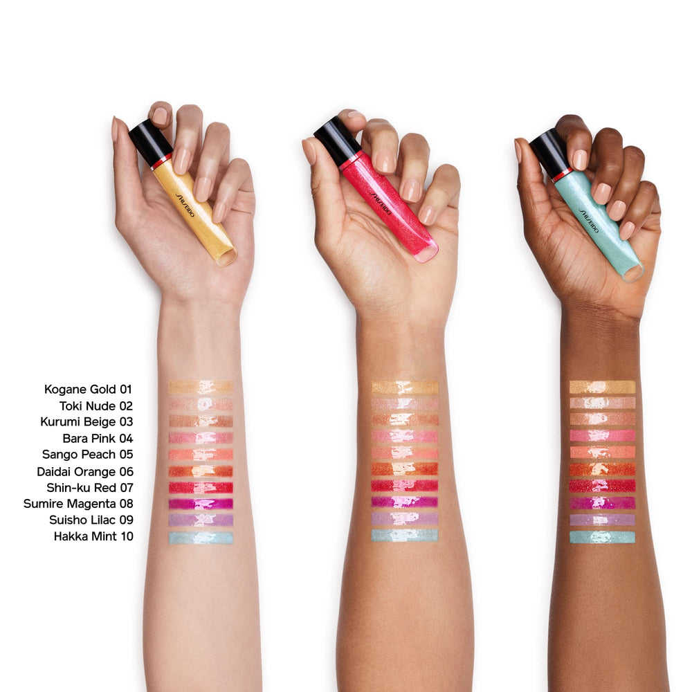 Shea butter nourishes lips with instant softness with Shiseido GelGloss