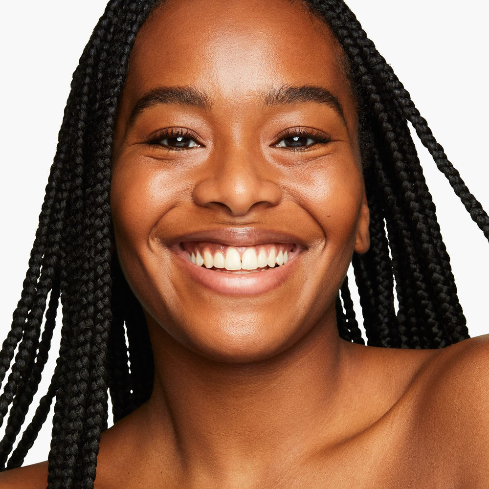 Shiseido Synchro Skin Self-Refreshing Tint texture closeup highlights natural glow
