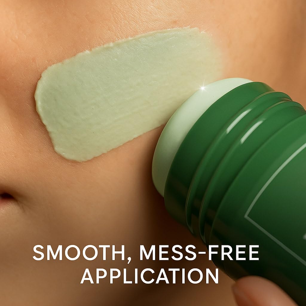 Green tea and kaolin clay ingredients in SHUIKU stick purify pores for a clearer look.