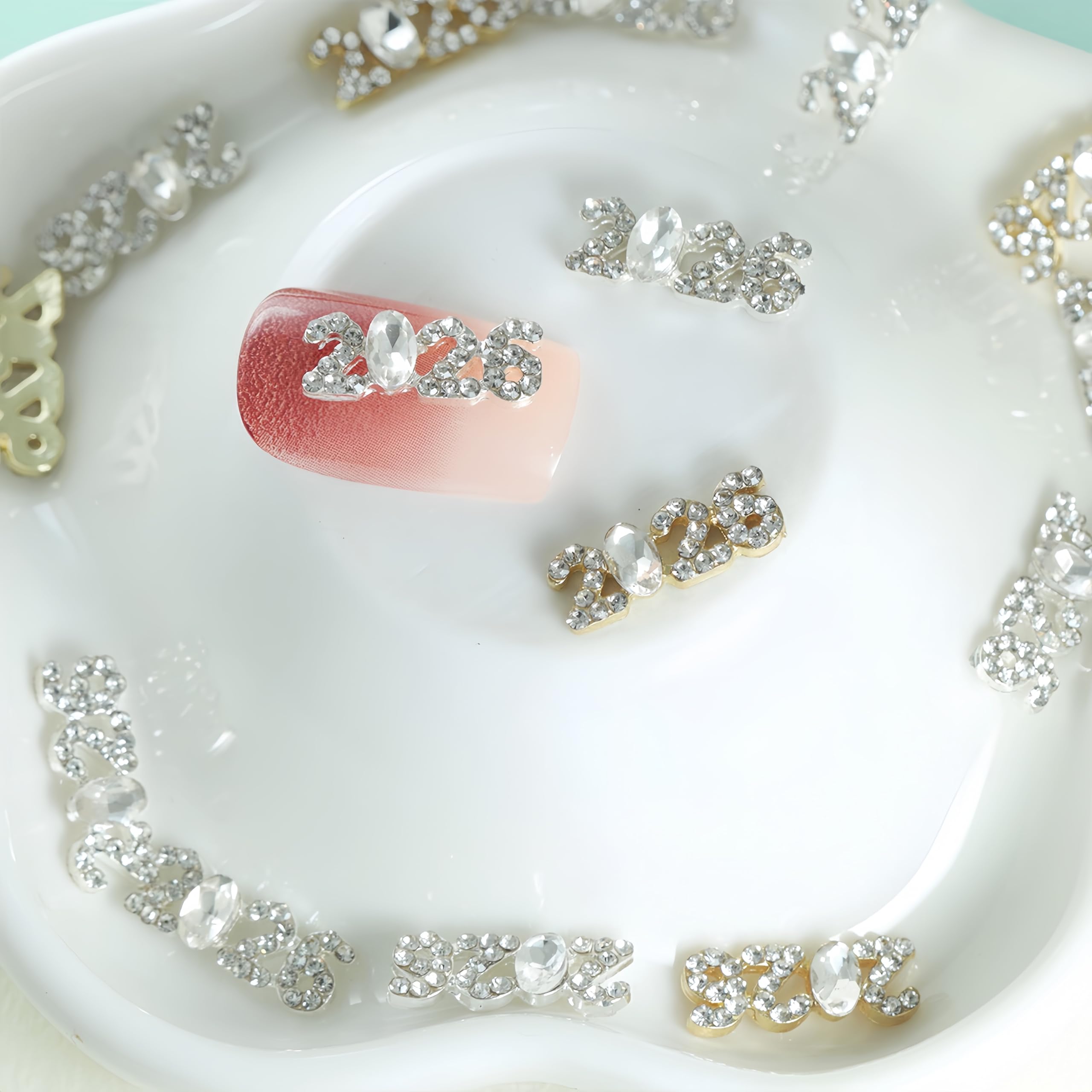 SHUXILIN easy-to-apply charms for nails application tips