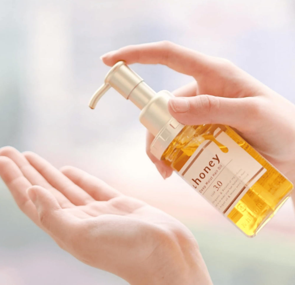 Sidefield &Honey Deep Moist fragrance close-up highlighting fruity honey scent