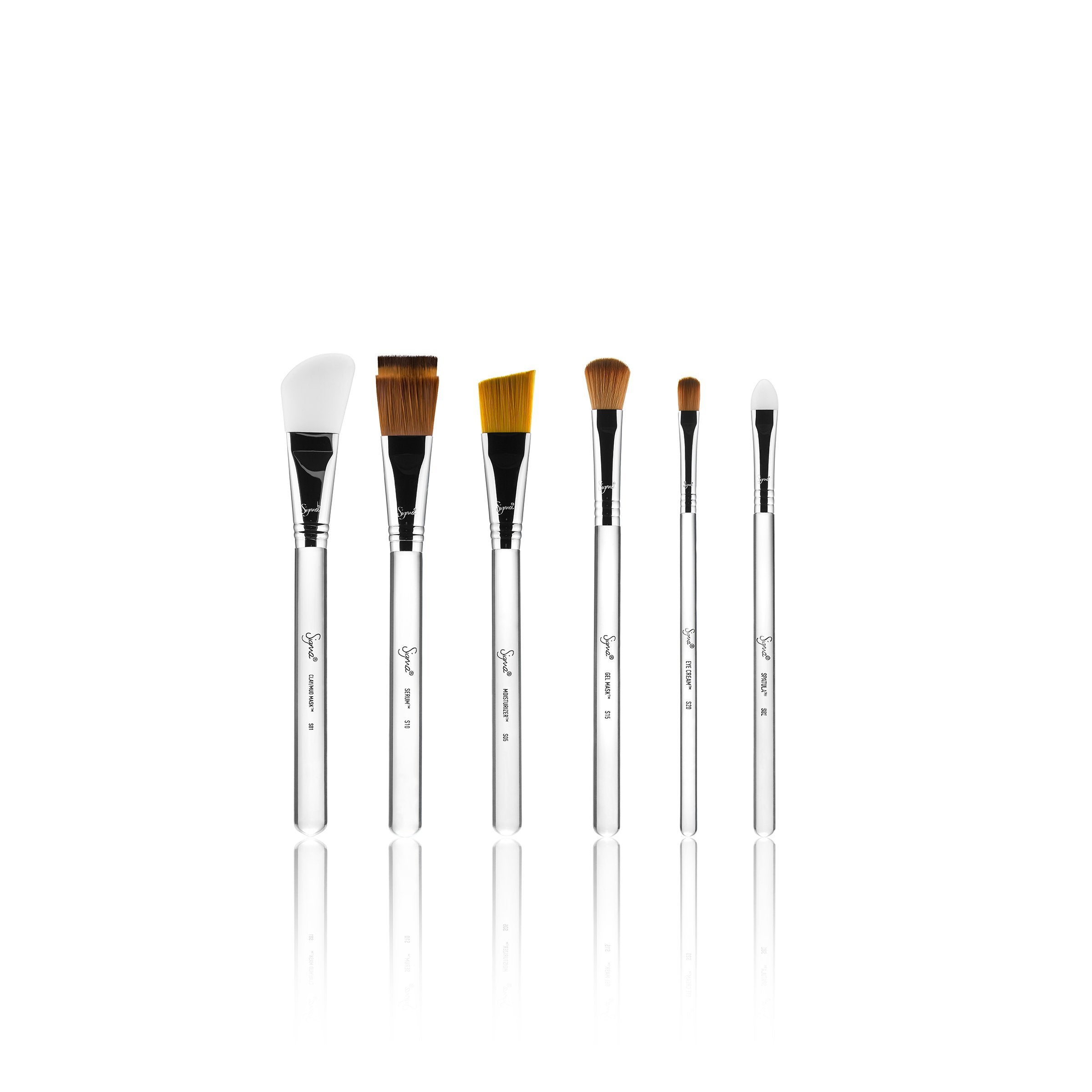 Sigma Beauty s02 spatula brush for smooth, even cream or gel application.