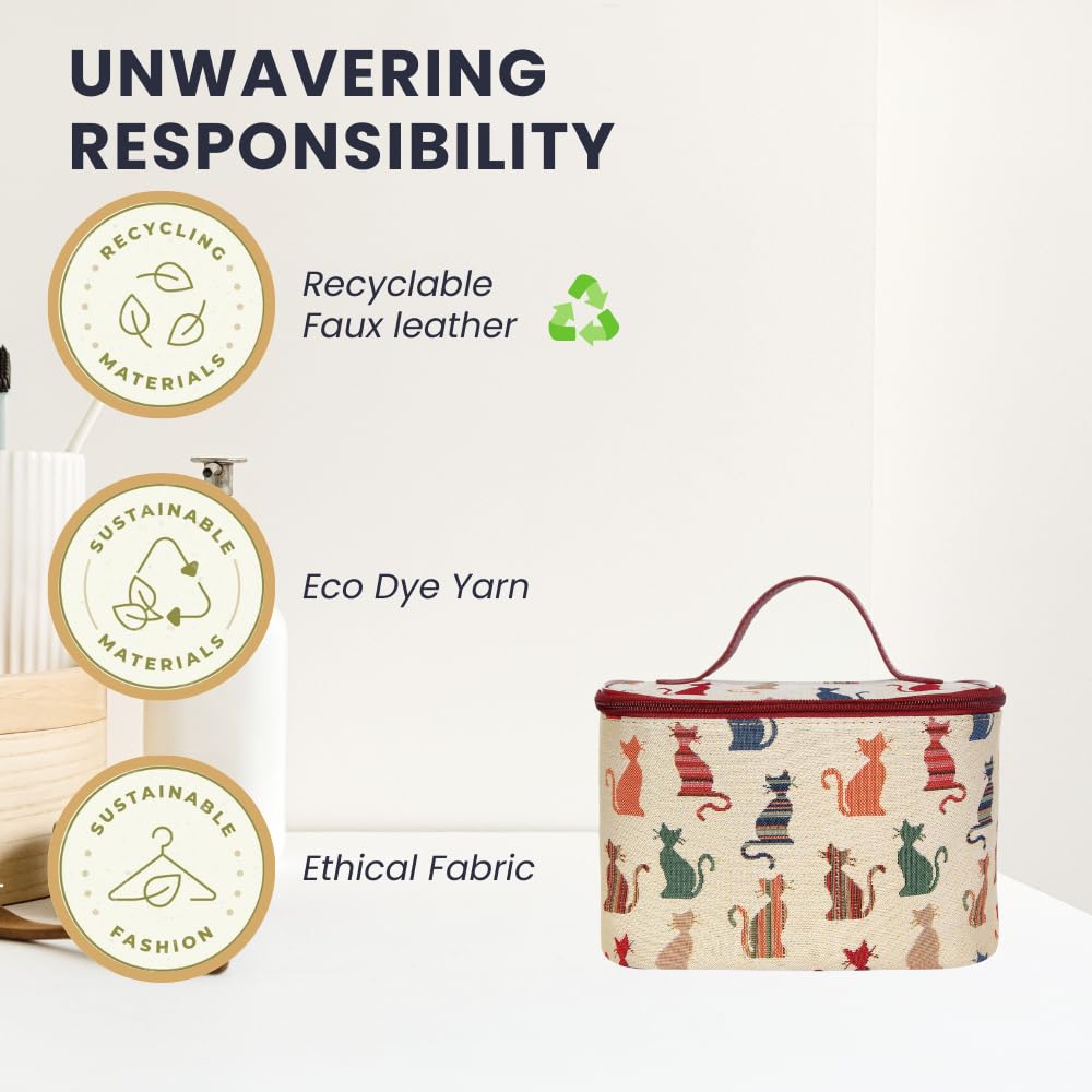 Signare Toiletry Bag large capacity holds cosmetics and skincare.