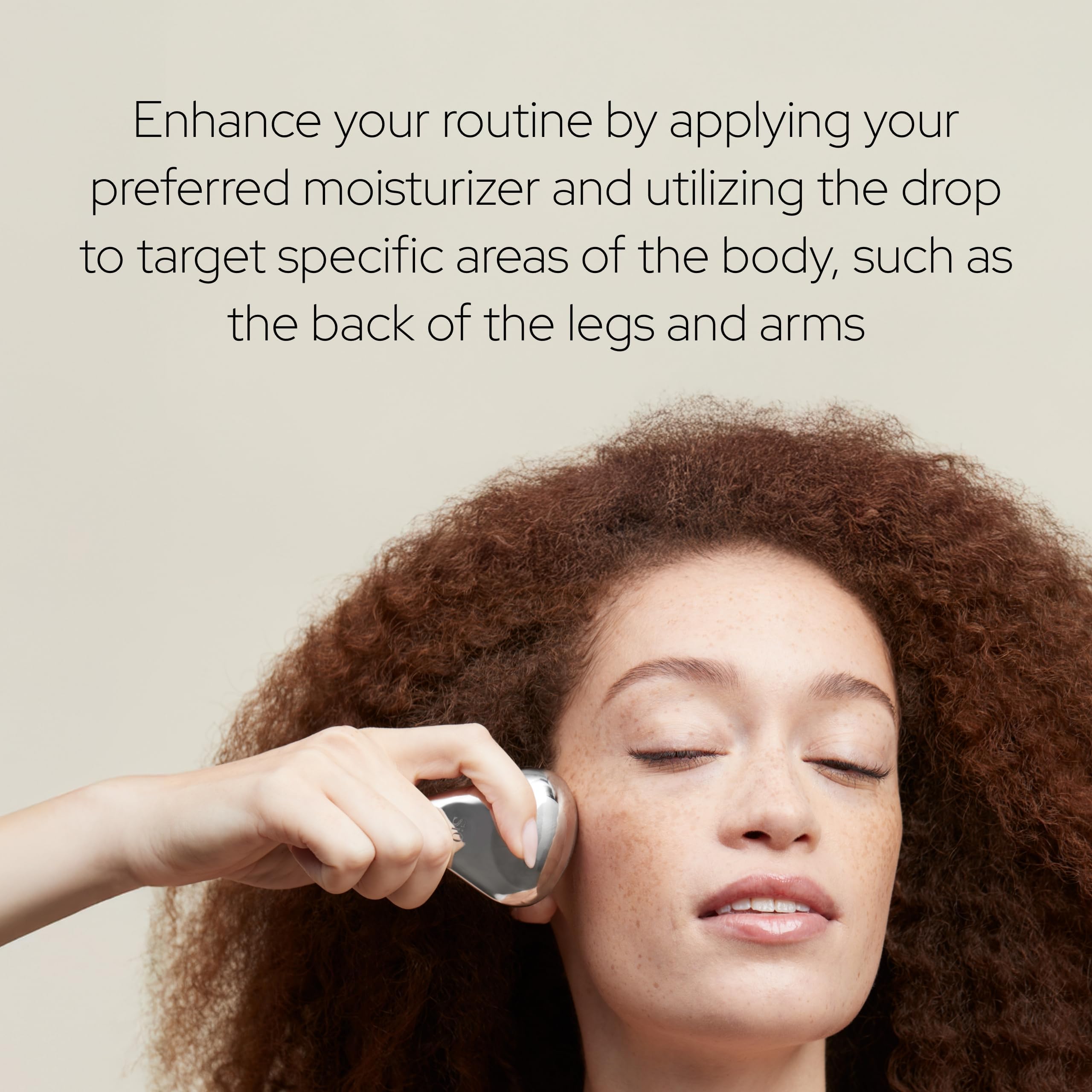 SiO Beauty Cryodrop used on the forehead area for targeted cooling.