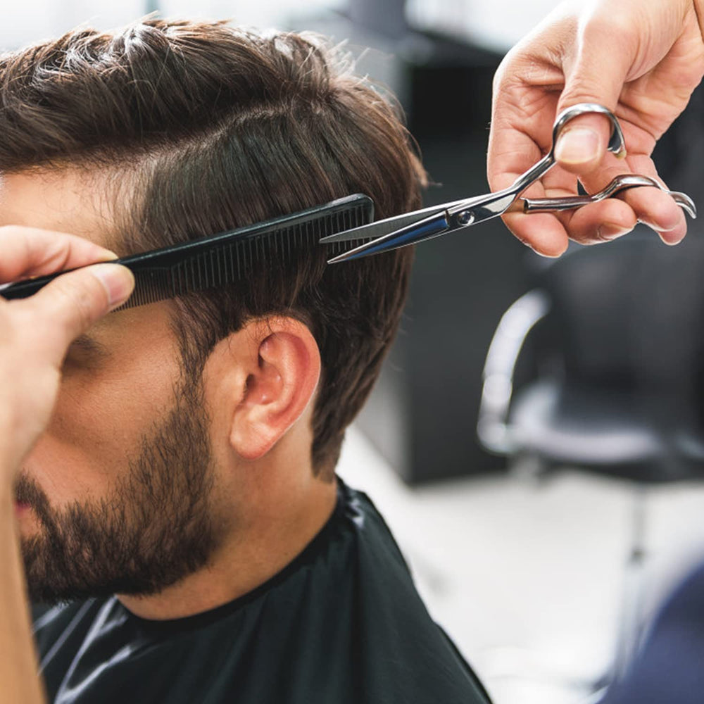 Sirabe hair comb aids detangling and precise sectioning for cuts.