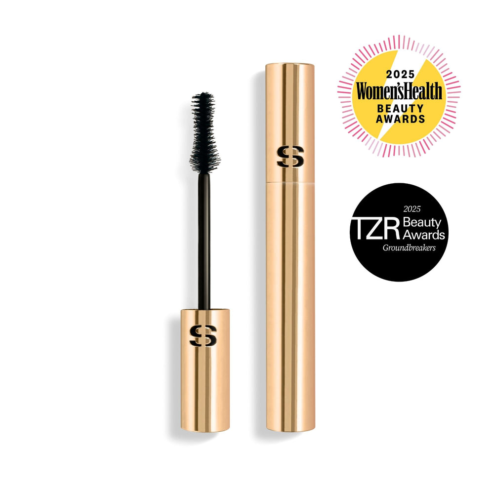 Phyto-Noir Mascara lashes after application with added length and definition.