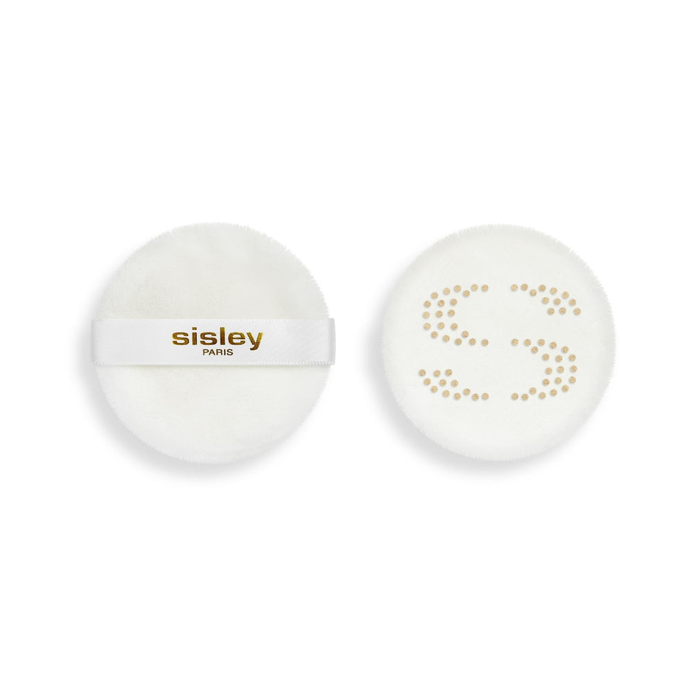 Sisley Paris Phyto-Teint Poudre Libre face close-up showing smoothing effect.