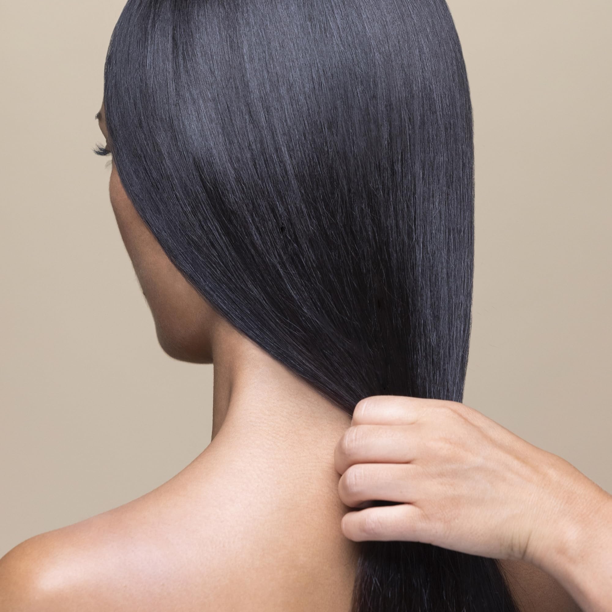 Detangled hair after using Sisley Paris Restructuring Conditioner