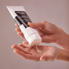 Hair fiber softness after washing with Sisley Paris Revitalizing Nourishing Shampoo