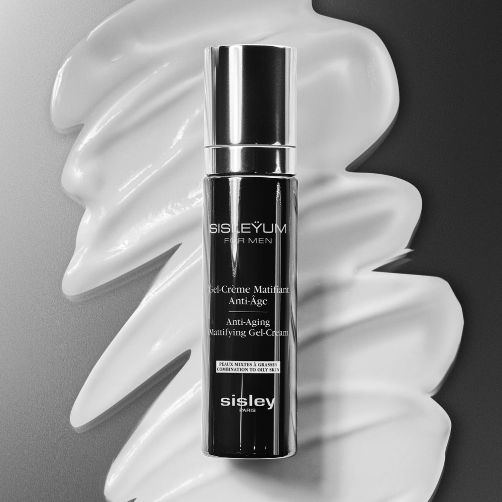 Soft-foam melt on skin delivering instant freshness