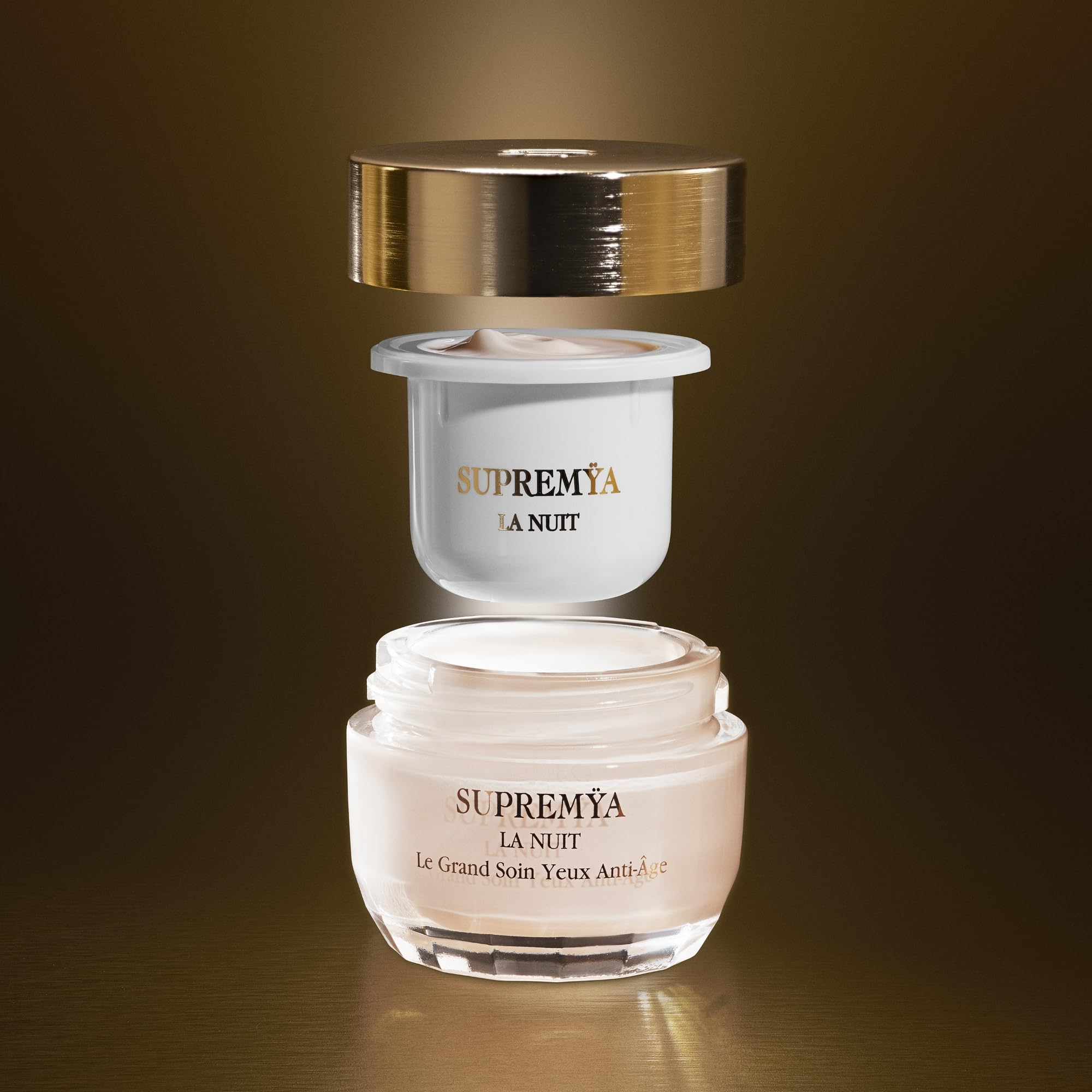 Puffiness reduction detail indicates refreshed eye area after nightly application.