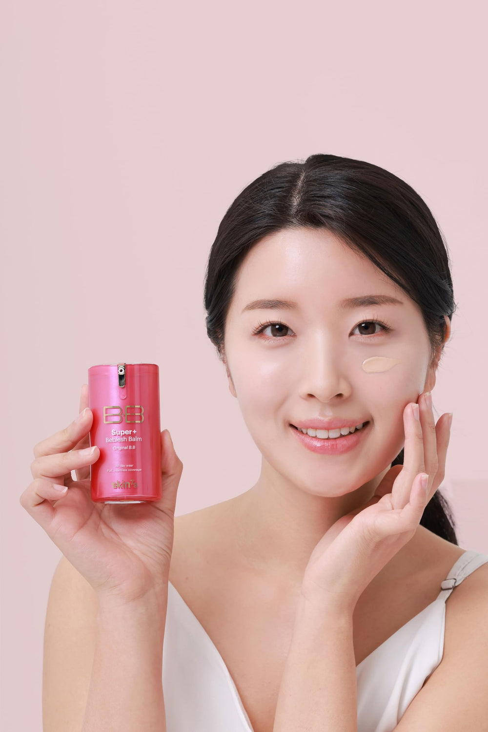 Close-up of smooth, blur-friendly texture on SKIN79 Pink BB Cream