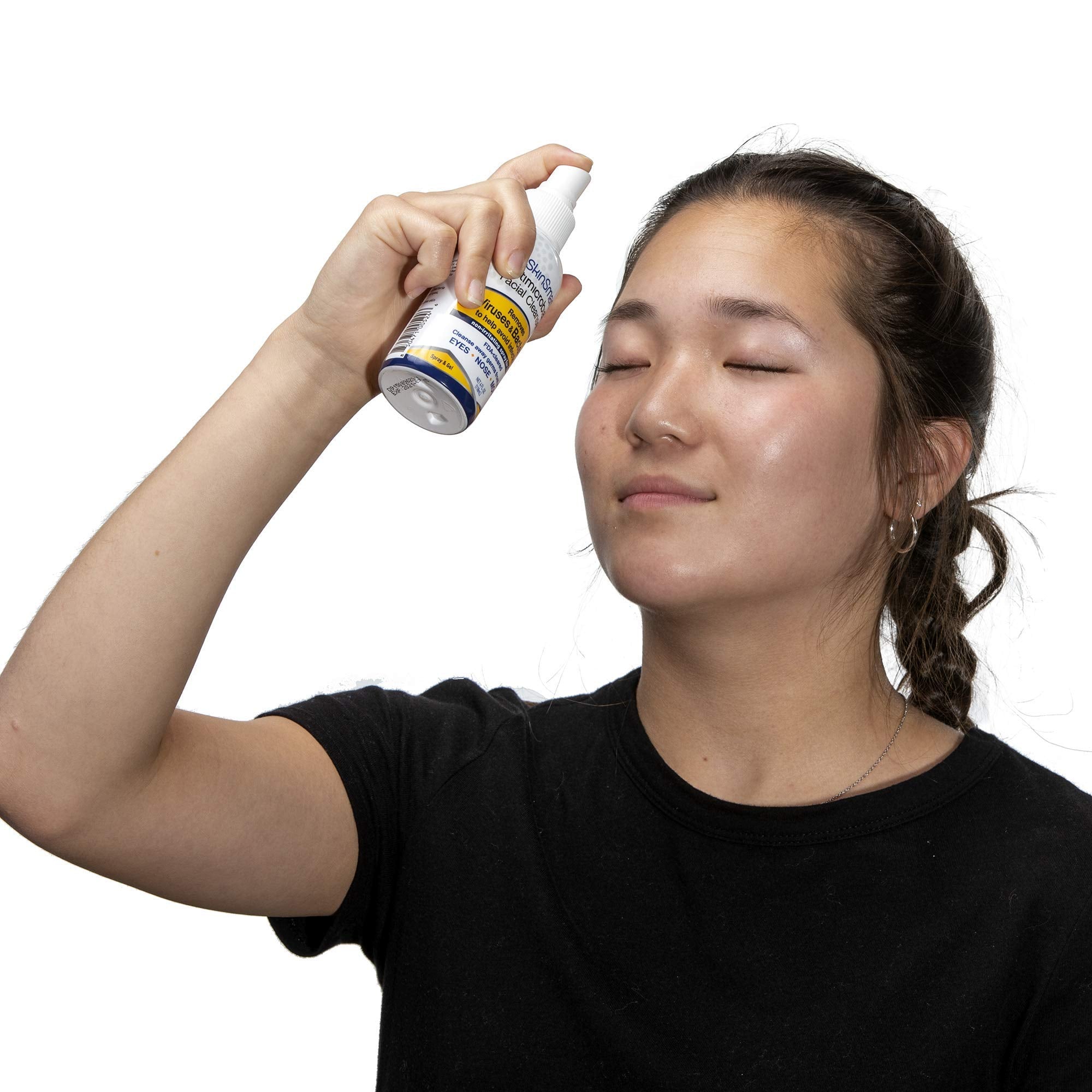 Public space use scenario with SkinSmart Antimicrobial on-the-go