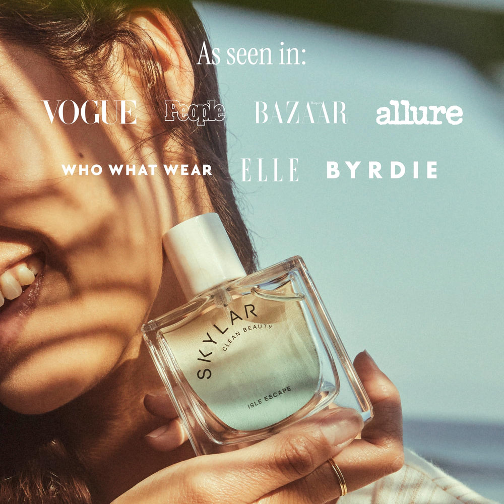 Lifestyle usage of Skylar Isle Escape for daily wear and travel.