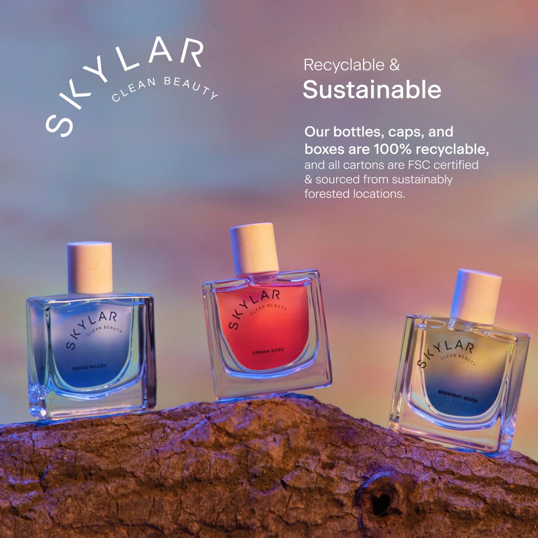 Skylar Midnight Moon base notes: Earthy woods and Vetiver.