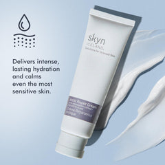 Application on the face with Arctic RePair cream for gentle hydration
