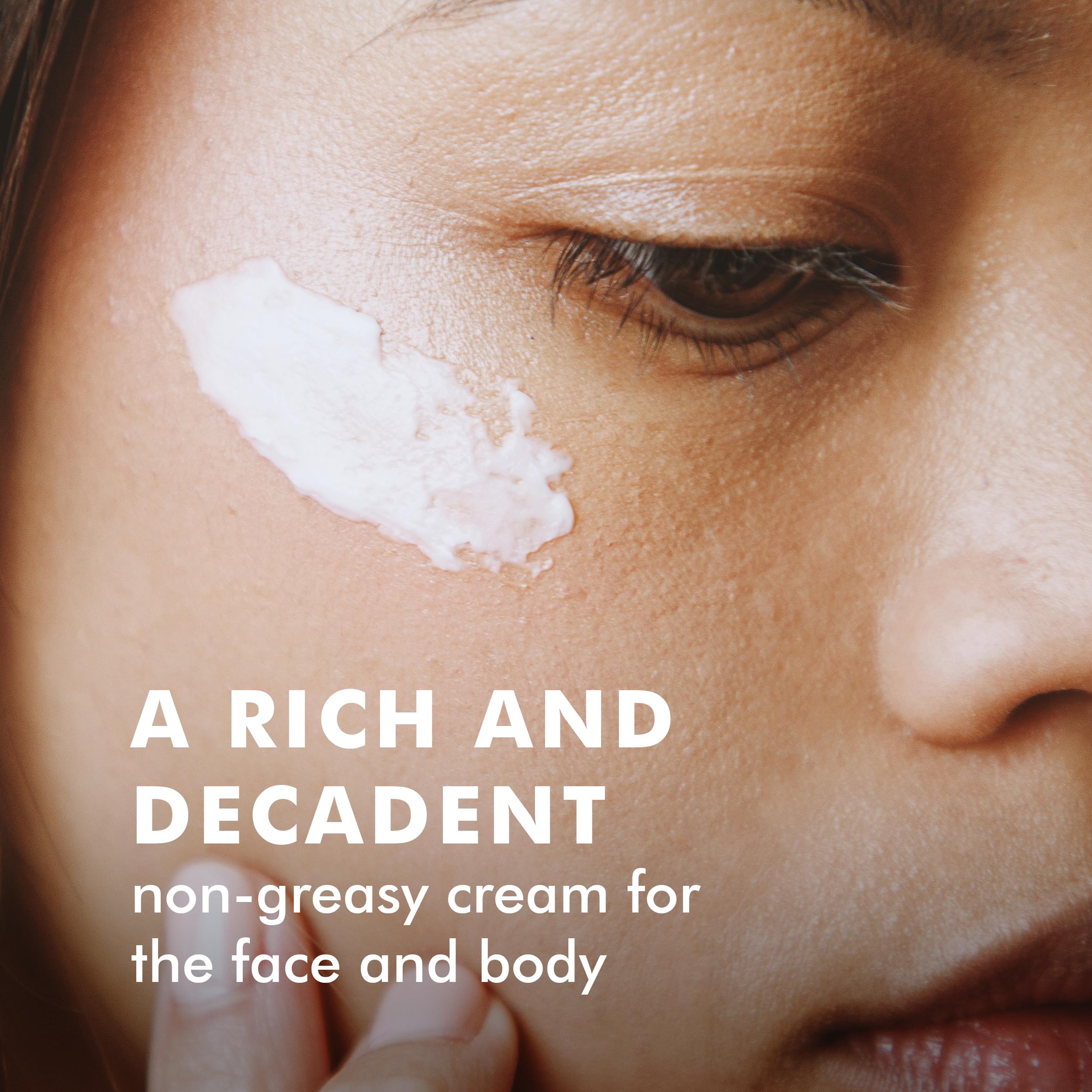 Texture swatch of Skyn ICELAND Arctic RePair cream demonstrating non-greasy finish