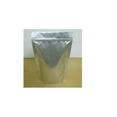 Clear yellow texture of SmellGood Shea Butter shows purity and easy application.