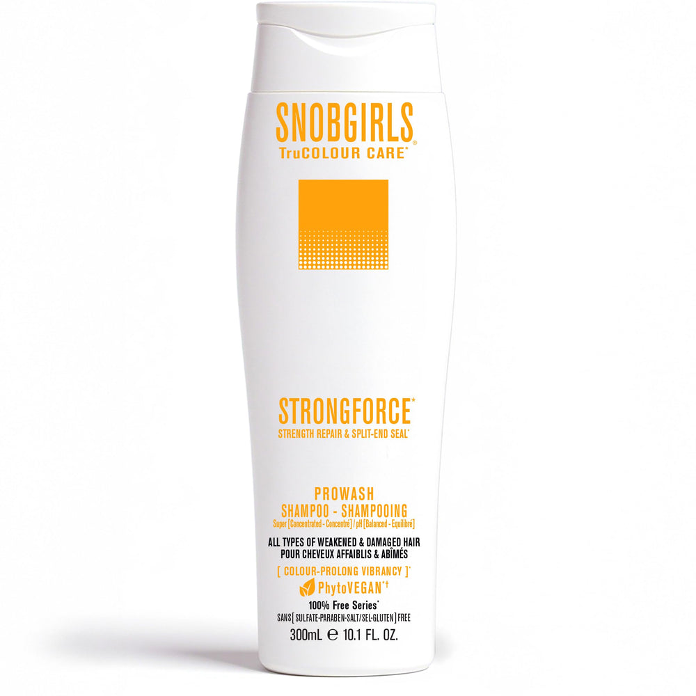 SNOB GIRLS StrongForce shampoo bottle protecting damaged hair during daily use