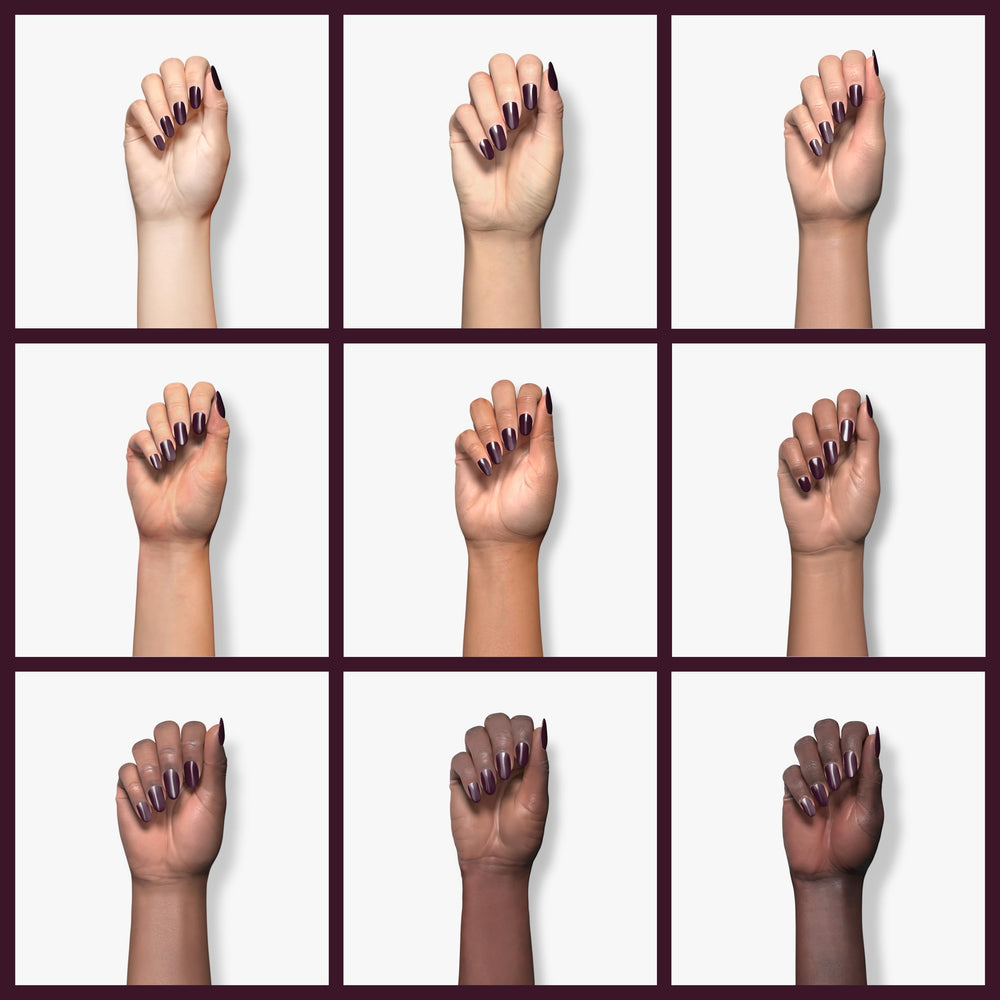 SNS Nail Dip 14-day wear demonstrates durable, chip-resistant color.