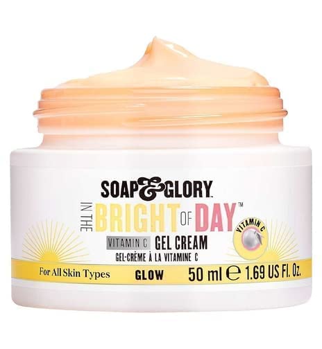 Soap & Glory Bright Day Gel Cream application close-up demonstrates even coverage
