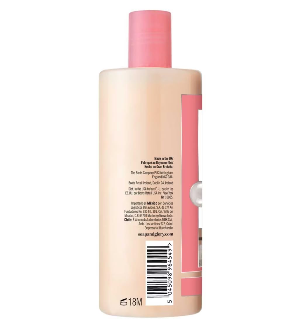 Soap & Glory Clean On Me 500 ml bottle cap, easy to dispense during daily routines.
