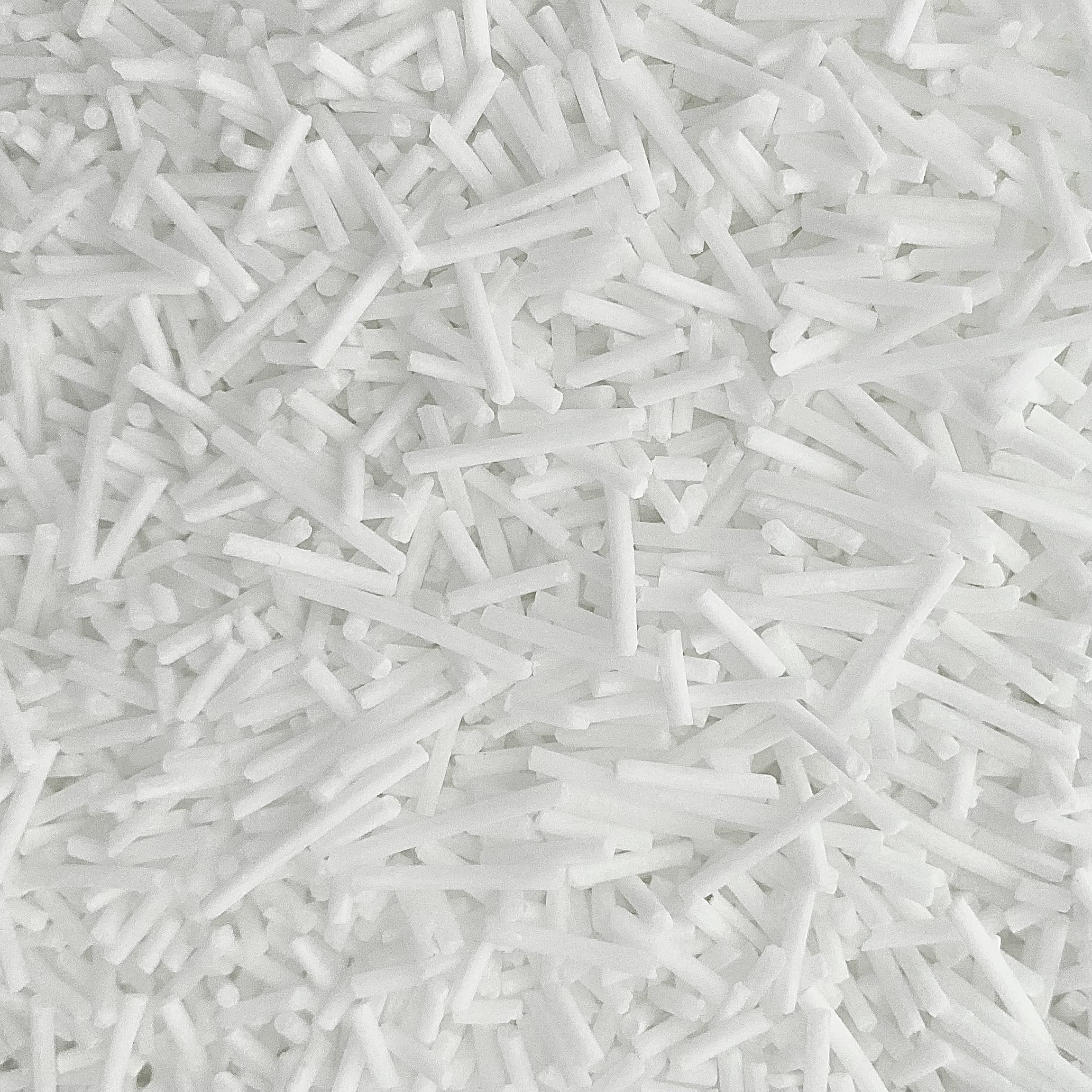 Soapeauty SCI noodles raw form emphasizes a mild cleansing potential for formulas.
