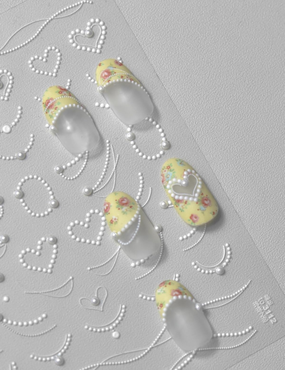 SOFTSOUL self-adhesive nail stickers closeup demonstrates easy, tool-free application.