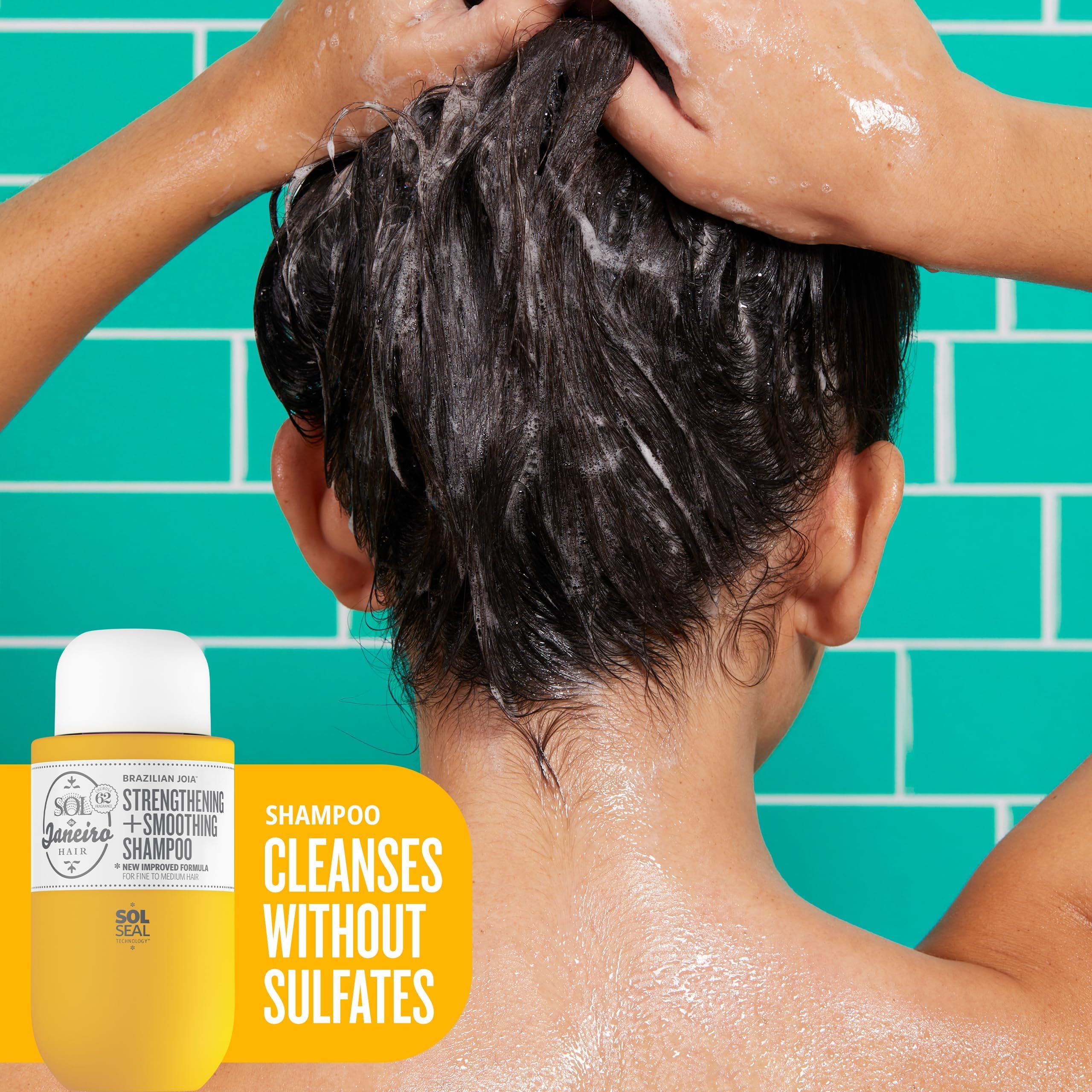 Sol de Janeiro 4 Play gel close-up showcases hydrating, skin-softening wash
