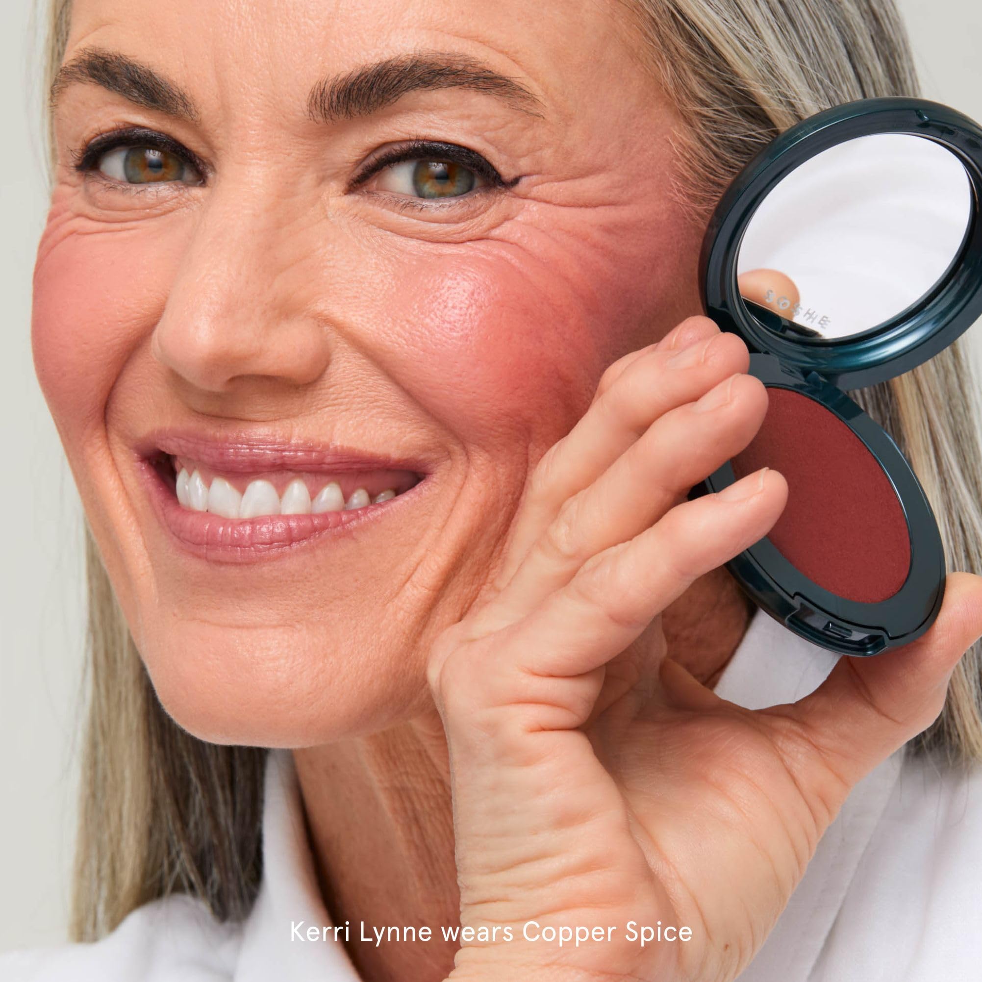 SOSHE Blurring Pillow Blush Refill remains lightweight and moves with skin for all-day comfort